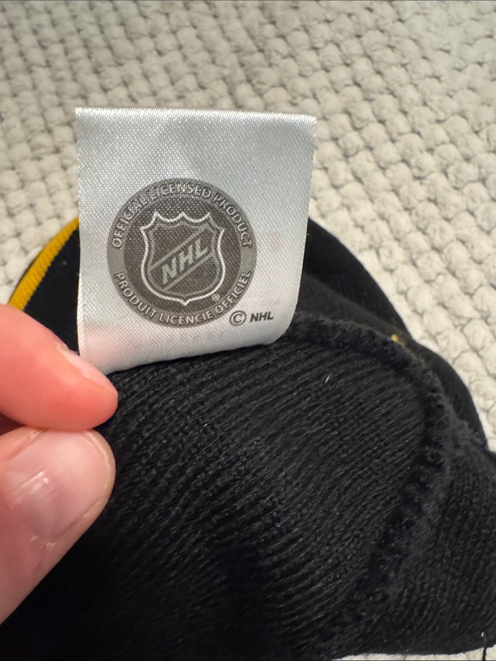 Boston Bruins Knit Beanie - Black & Gold - Picture 4 of 4